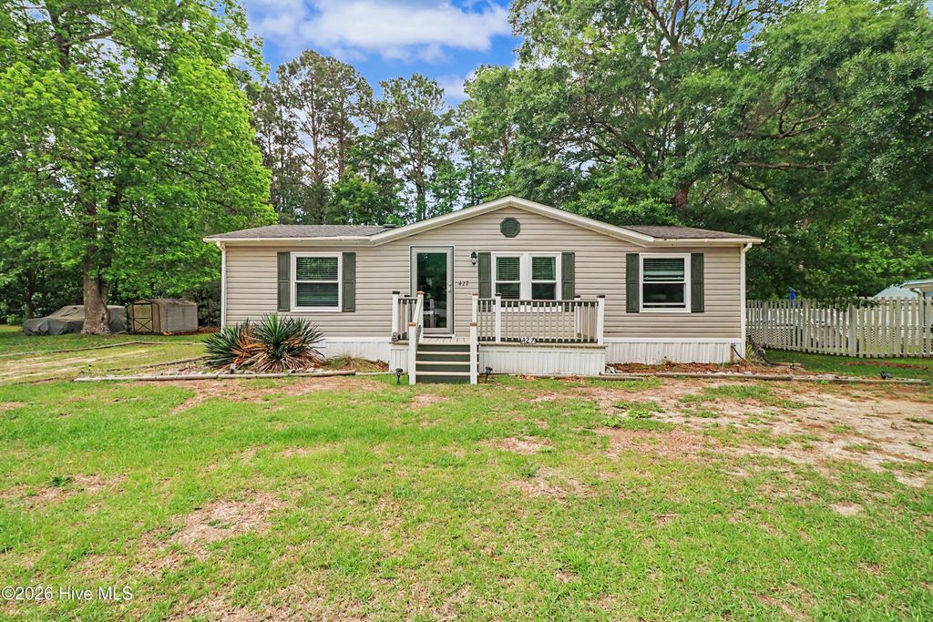 427 Baker Drive SW, Supply, NC 28462