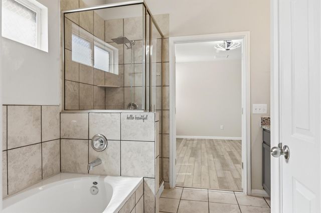 6400 Mary Lewis DR, Austin, TX 78747