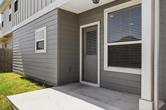 6400 Mary Lewis DR, Austin, TX 78747