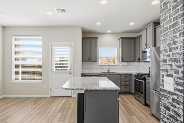 6400 Mary Lewis DR, Austin, TX 78747