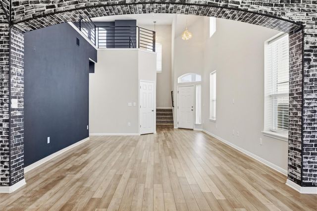 6400 Mary Lewis DR, Austin, TX 78747
