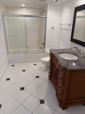 896 N Federal Highway 326, Lantana, FL 33462