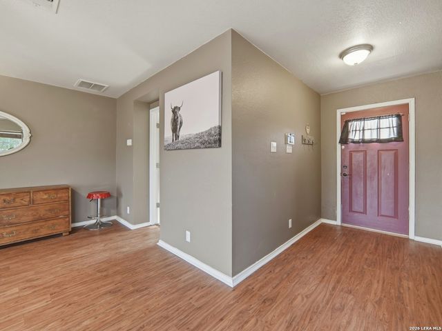 6131 Kensinger, Converse, TX 78109