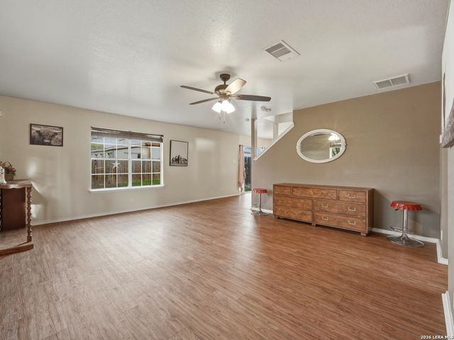6131 Kensinger, Converse, TX 78109