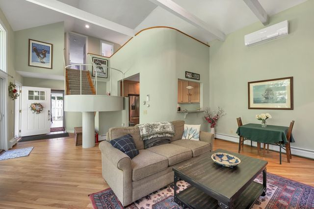 4 Farmhouse Lane, Wolfeboro, NH 03894