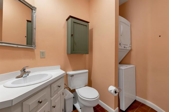 4 Farmhouse Lane, Wolfeboro, NH 03894