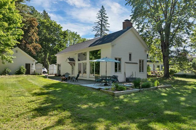 4 Farmhouse Lane, Wolfeboro, NH 03894