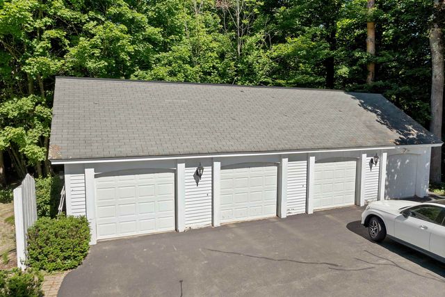 4 Farmhouse Lane, Wolfeboro, NH 03894