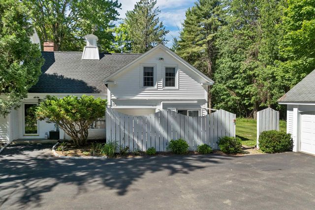 4 Farmhouse Lane, Wolfeboro, NH 03894