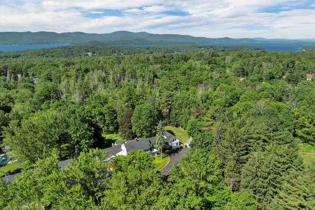 4 Farmhouse Lane, Wolfeboro, NH 03894