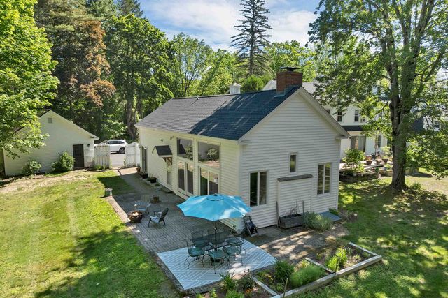 4 Farmhouse Lane, Wolfeboro, NH 03894