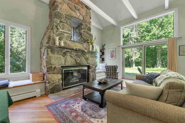 4 Farmhouse Lane, Wolfeboro, NH 03894