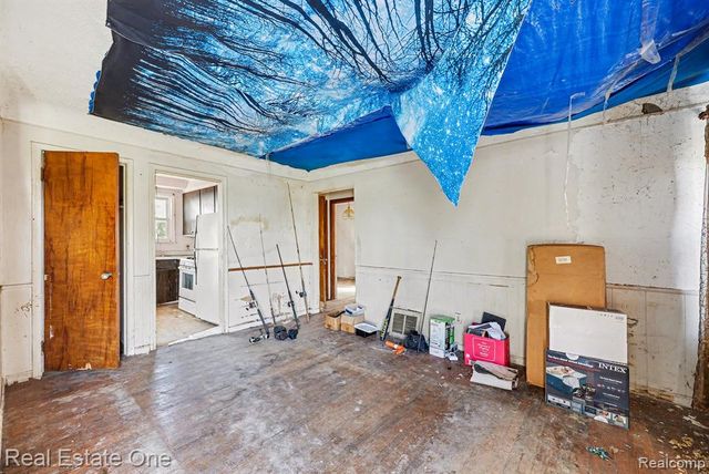 20059 Ellis Street, Roseville, MI 48066