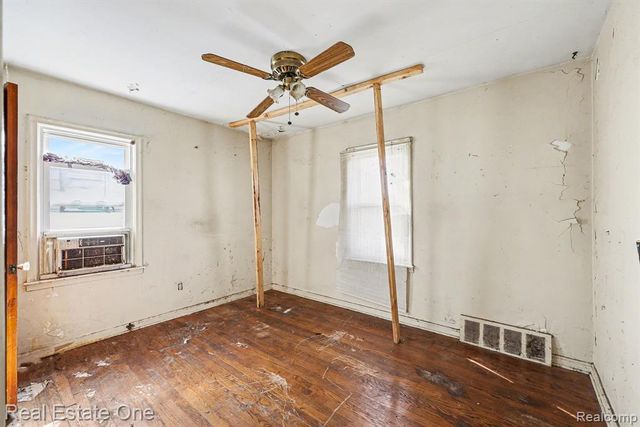 20059 Ellis Street, Roseville, MI 48066