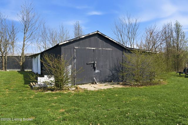2512 Jackson Rd, Eminence, KY 40019