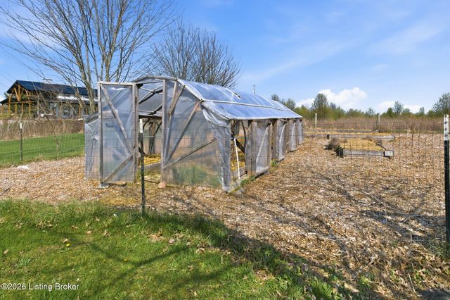 2512 Jackson Rd, Eminence, KY 40019