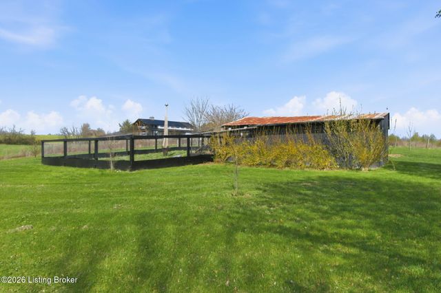 2512 Jackson Rd, Eminence, KY 40019