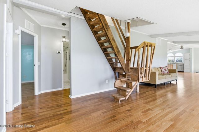 2512 Jackson Rd, Eminence, KY 40019