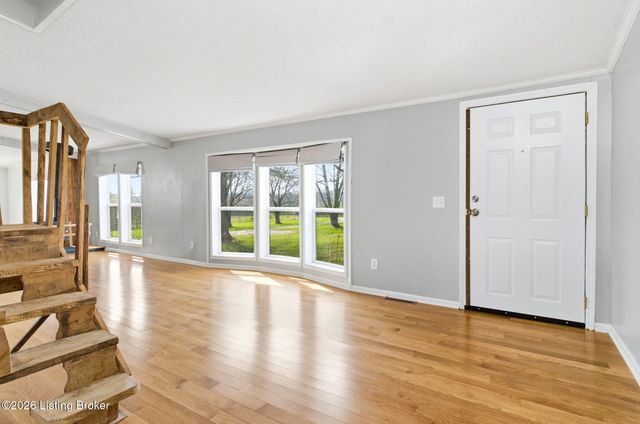 2512 Jackson Rd, Eminence, KY 40019