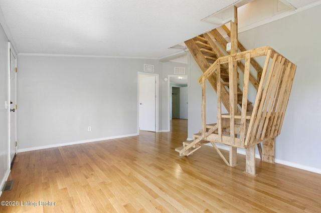 2512 Jackson Rd, Eminence, KY 40019