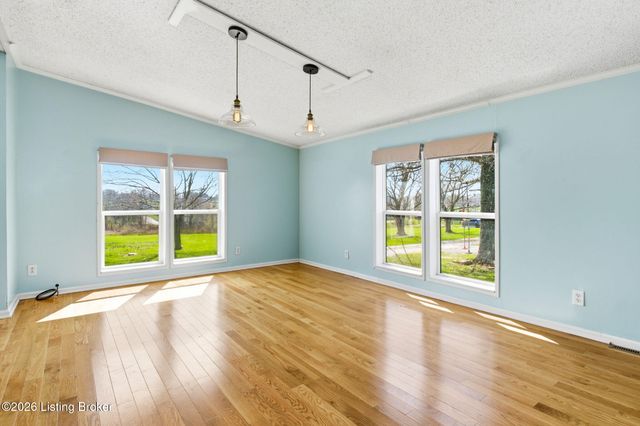 2512 Jackson Rd, Eminence, KY 40019