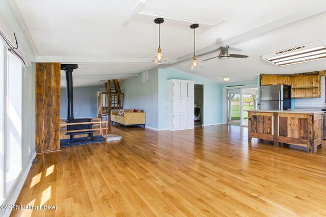 2512 Jackson Rd, Eminence, KY 40019