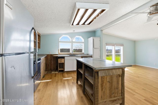 2512 Jackson Rd, Eminence, KY 40019