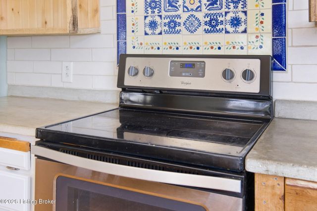 2512 Jackson Rd, Eminence, KY 40019