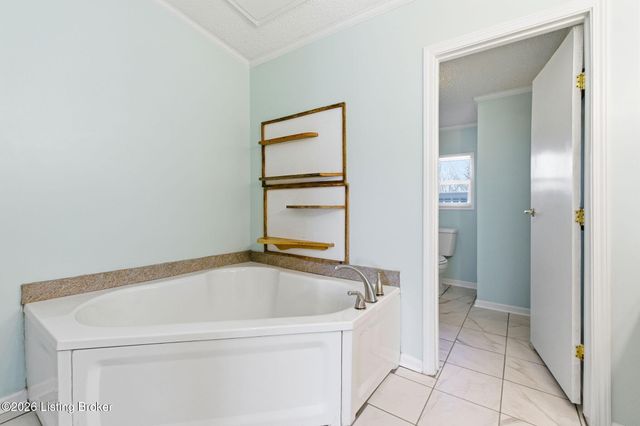 2512 Jackson Rd, Eminence, KY 40019