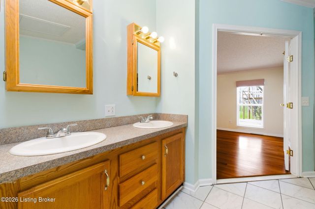 2512 Jackson Rd, Eminence, KY 40019