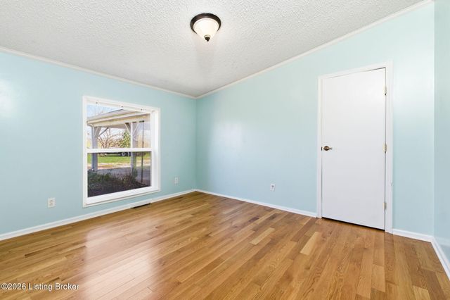 2512 Jackson Rd, Eminence, KY 40019