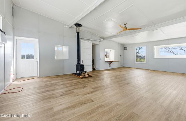 2512 Jackson Rd, Eminence, KY 40019