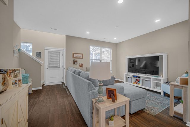 11789 Kentucky Street, Crown Point, IN 46307