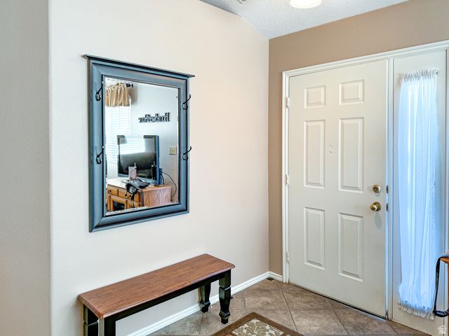 2051 W CANYON VIEW DR, St. George, UT 84770