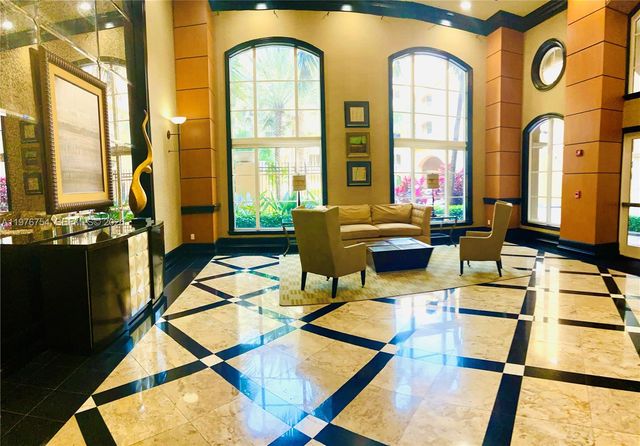 3001 NE 185th St 534, Aventura, FL 33180