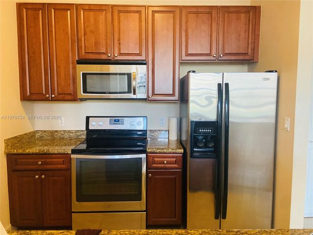 3001 NE 185th St 534, Aventura, FL 33180