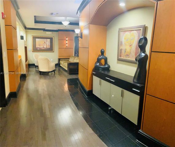 3001 NE 185th St 534, Aventura, FL 33180