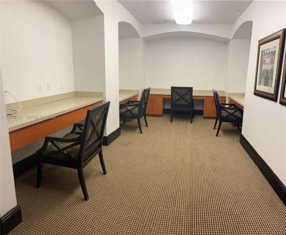 3001 NE 185th St 534, Aventura, FL 33180