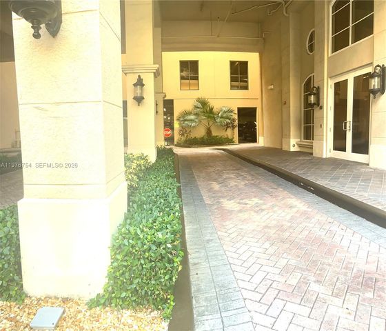 3001 NE 185th St 534, Aventura, FL 33180