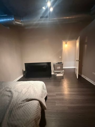 50 E 16th Street 609, Chicago, IL 60616
