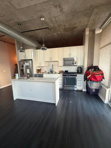 50 E 16th Street 609, Chicago, IL 60616