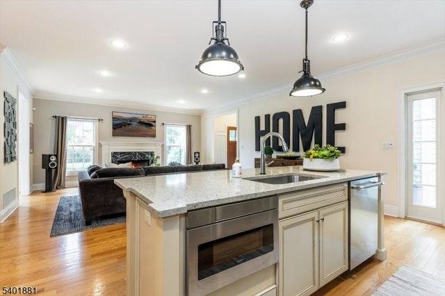 1 Central Ave, Montclair Twp., NJ 07042