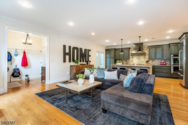 1 Central Ave, Montclair Twp., NJ 07042