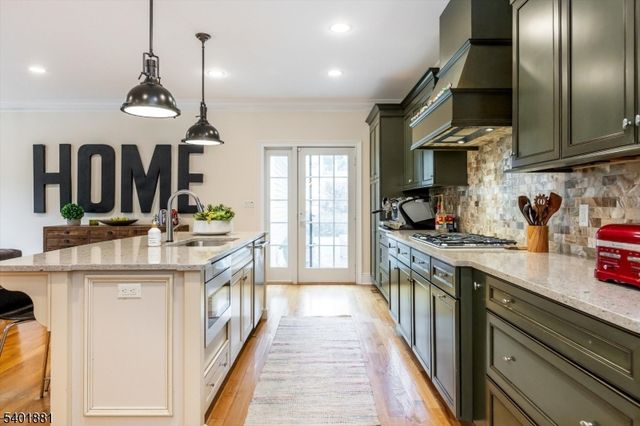 1 Central Ave, Montclair Twp., NJ 07042
