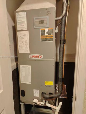 1035 Waterside Cir, Weston, FL 33327