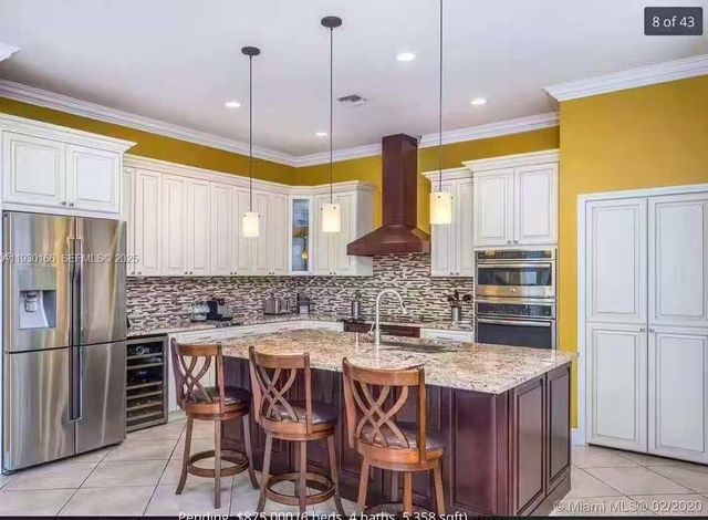 1035 Waterside Cir, Weston, FL 33327