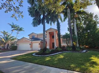 1035 Waterside Cir, Weston, FL 33327