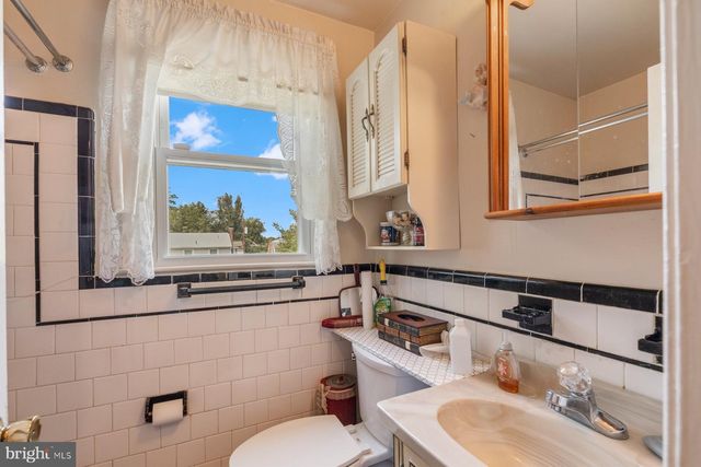 1412 LEGATION RD, Hyattsville, MD 20782