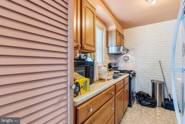 1412 LEGATION RD, Hyattsville, MD 20782