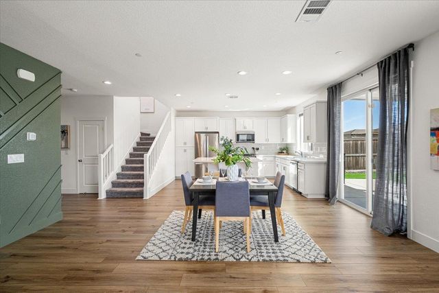 4535 Tiller Way, Roseville, CA 95747